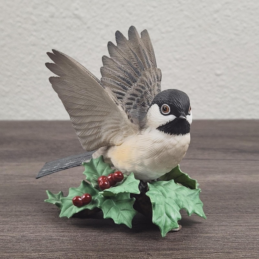 Lenox Garden Bird Collection Chickadee Figurine Fine Porcelain Holly Berry